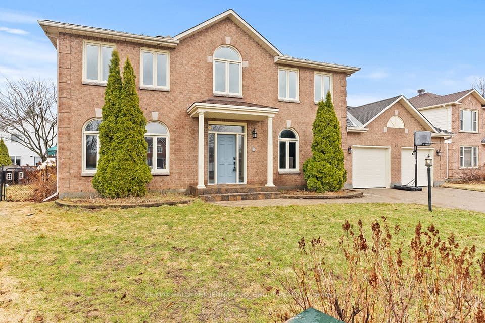 14 Holly Ridge, 8202 - Stittsville (Central) - Image 1