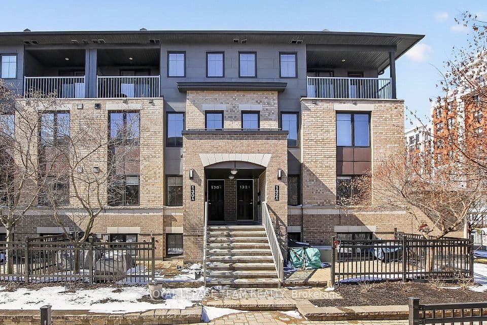 130A Lindenshade Drive, 7709 - Barrhaven - Strandherd - Image 1