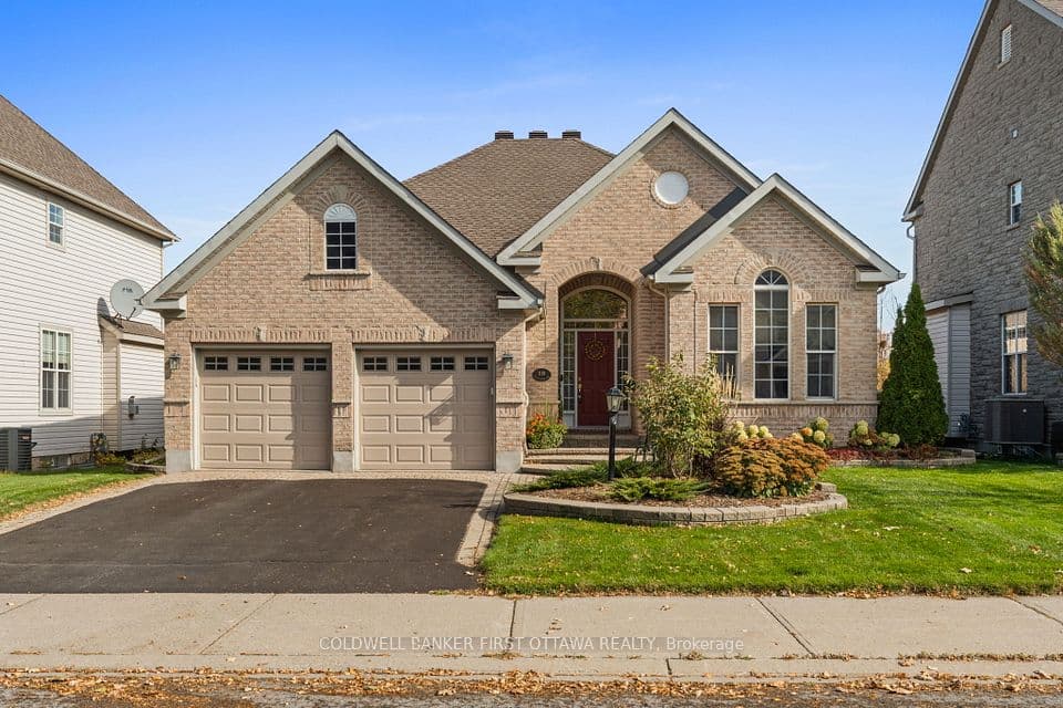19 Fencerow Way, 7708 - Barrhaven - Stonebridge - Image 1