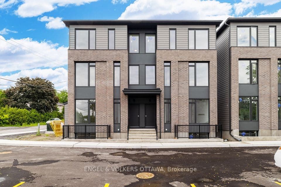 1260 MARENGER Street Unit D, 2006 - Convent Glen South - Image 1